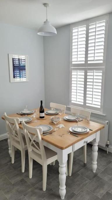 Swanage Bay Coastal Apartment Exterior photo