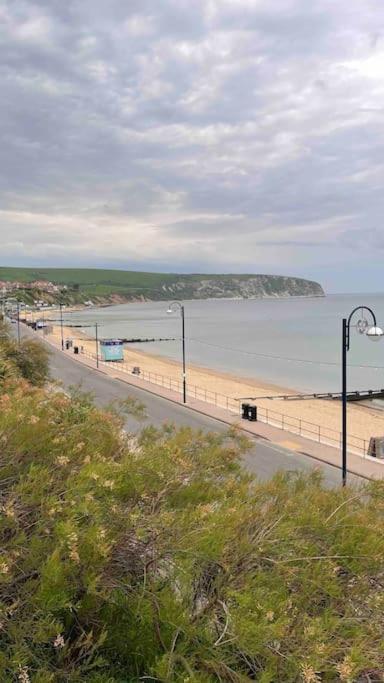 Swanage Bay Coastal Apartment Exterior photo