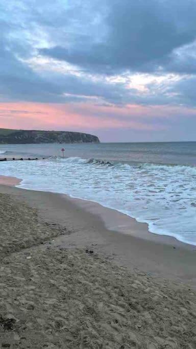 Swanage Bay Coastal Apartment Exterior photo